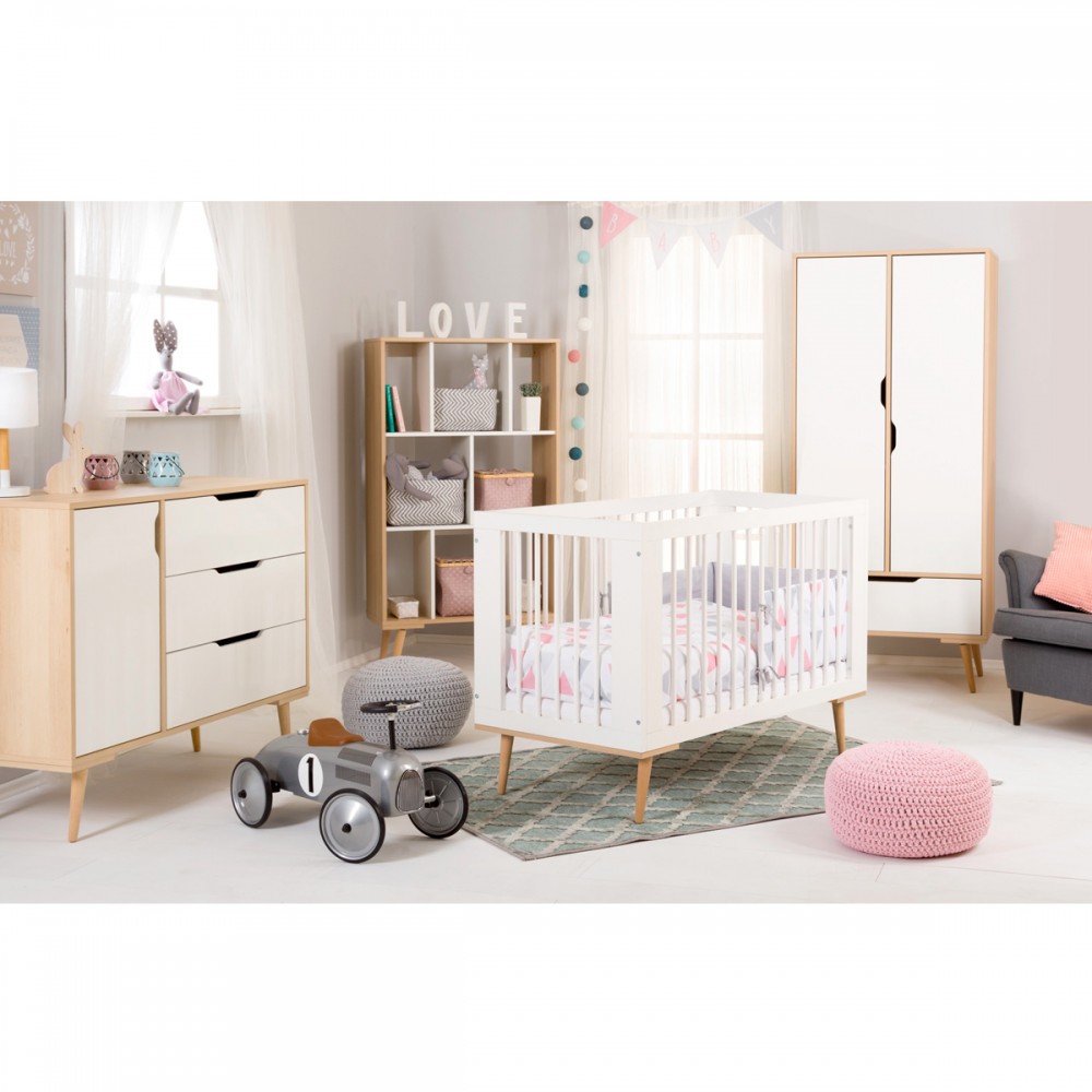 Armoire pour chambre d'enfant bébé de style scandinave avec penderie