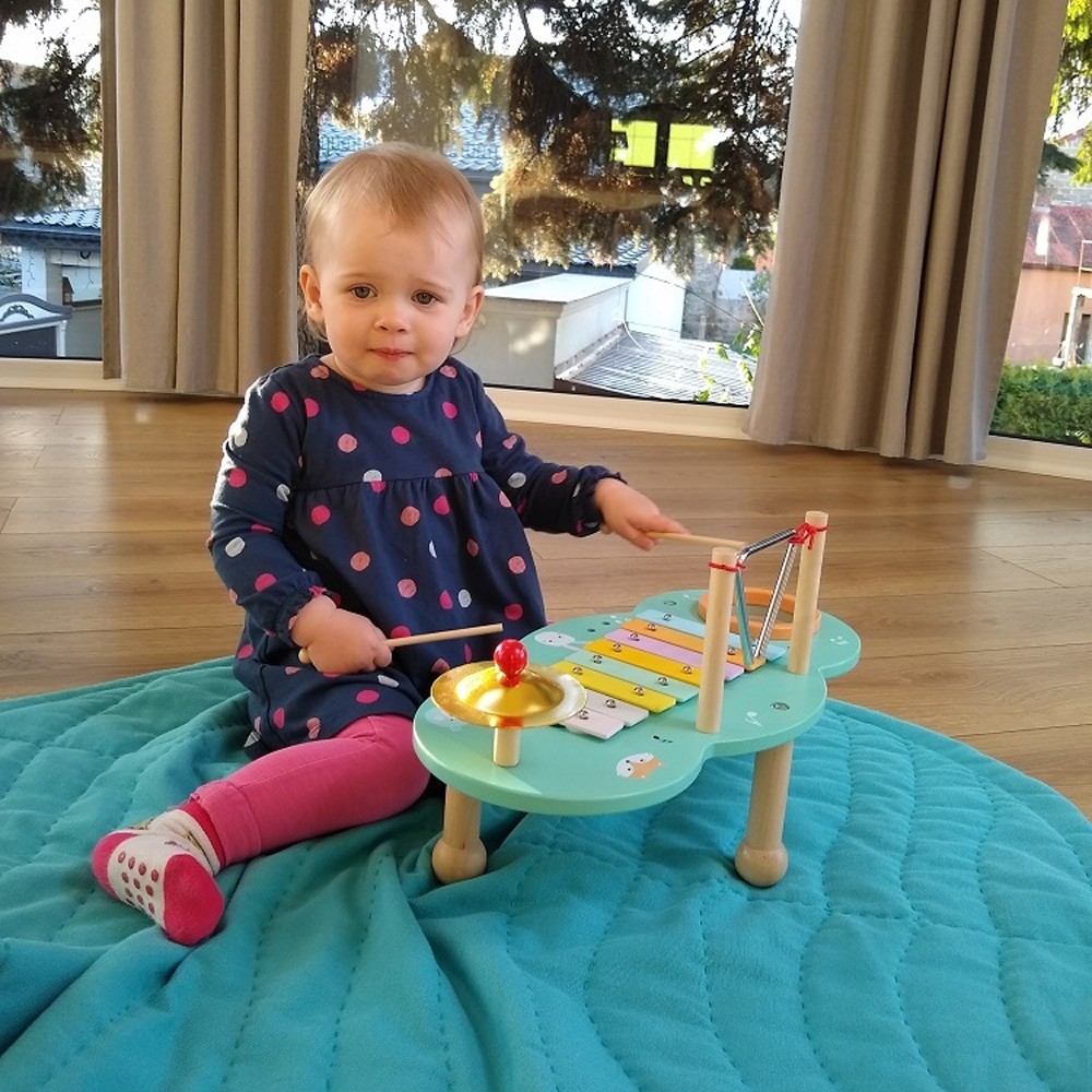 Table musicale en bois