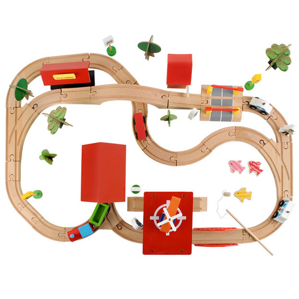 Circuit petit train en bois - Enfantillage